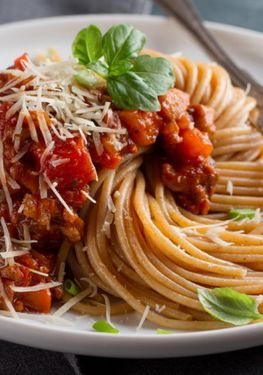 Frisch zubereitete italienische Pasta der Pizzeria Da Gianni